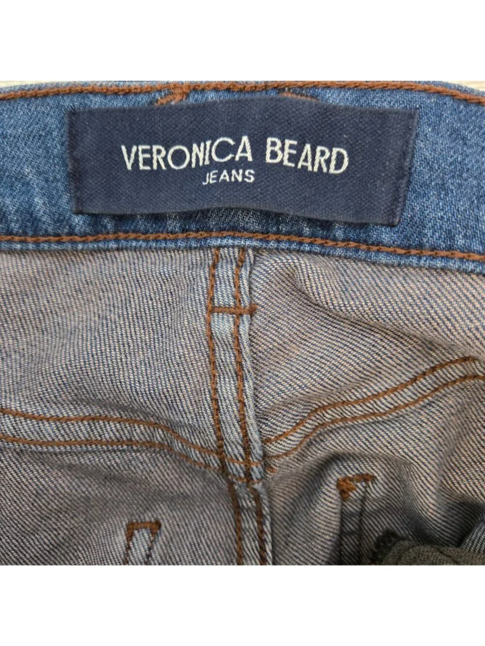Veronica Beard Alenah Slim Straight High Rise Crop Jeans in Rodeo Wash Size 31
